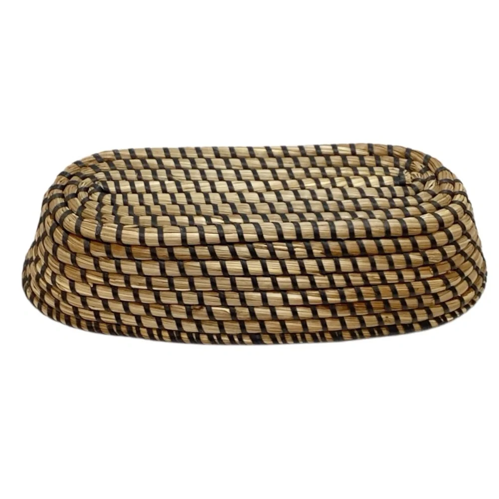 🌺 Boho Woven Sweetgrass Basket with Lid - Picture 5 of 7